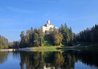 Učenici petih razreda na terenskoj nastavi u Trakošćanu